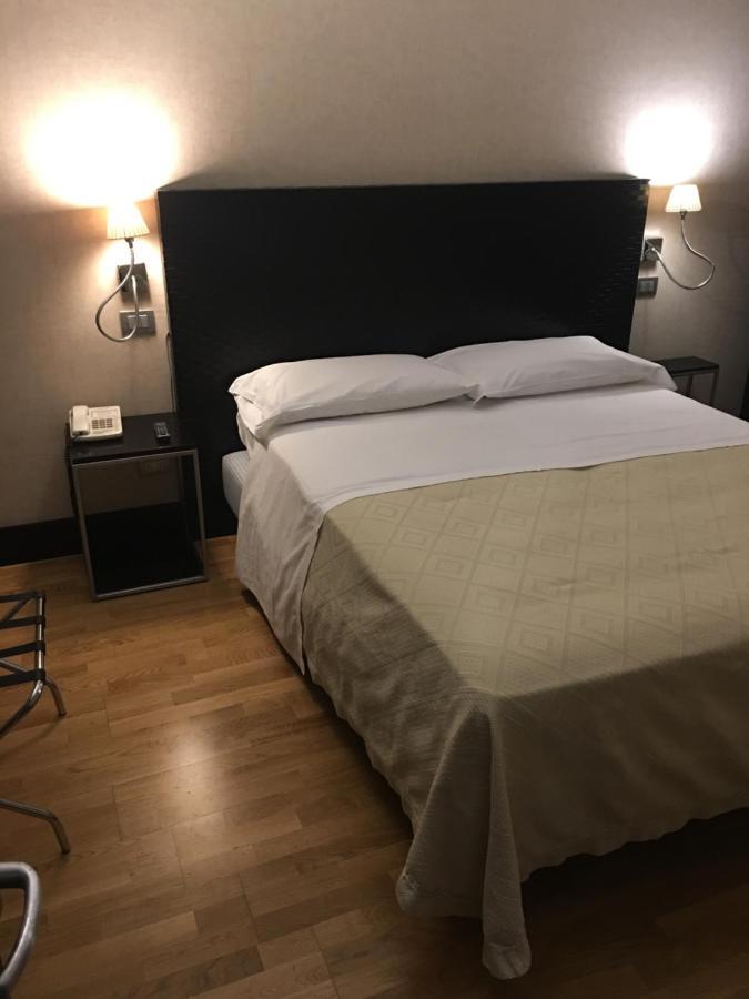 Mh Design Hotel Napoli Ngoại thất bức ảnh