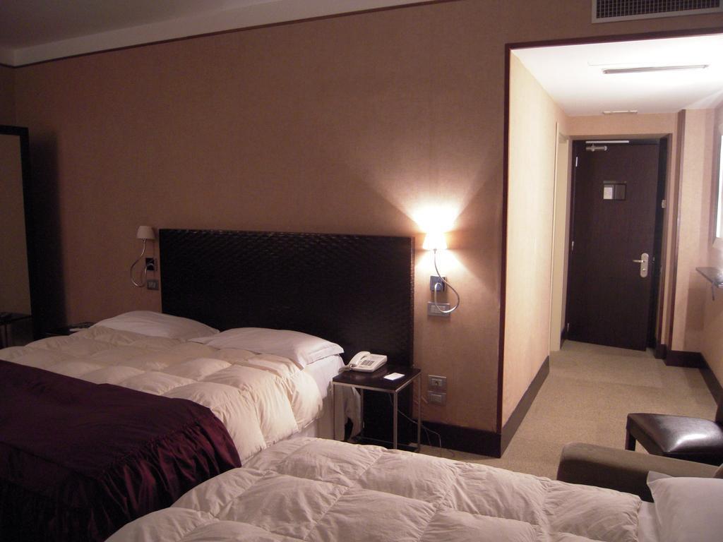 Mh Design Hotel Napoli Ngoại thất bức ảnh