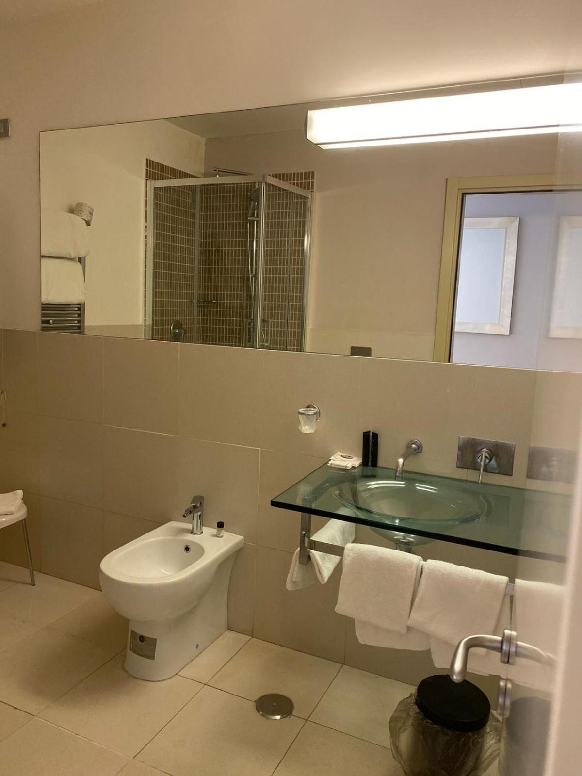 Mh Design Hotel Napoli Ngoại thất bức ảnh