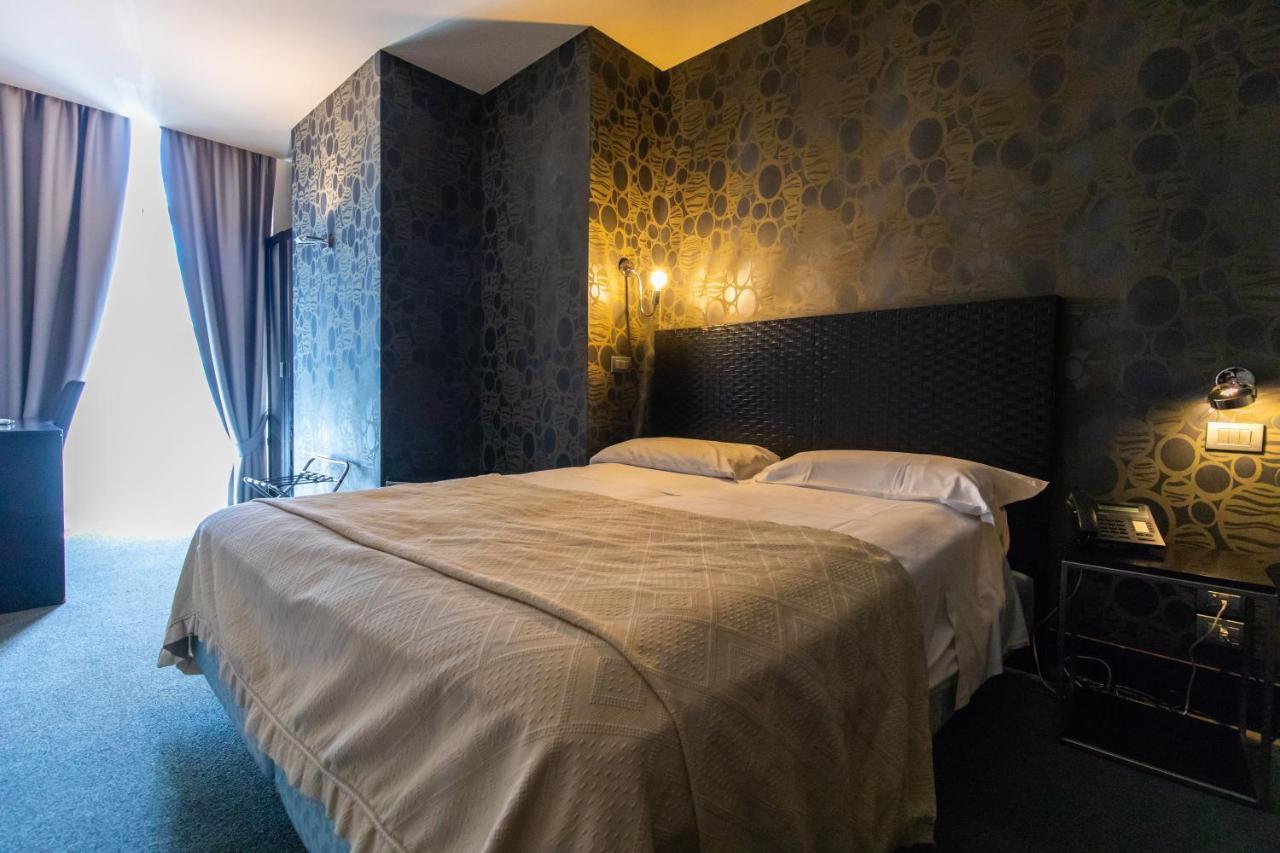 Mh Design Hotel Napoli Ngoại thất bức ảnh